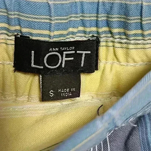 Ann Taylor LOFT Blue, Yellow, White, Pink Striped Shorts Size Small - Picture 5 of 9